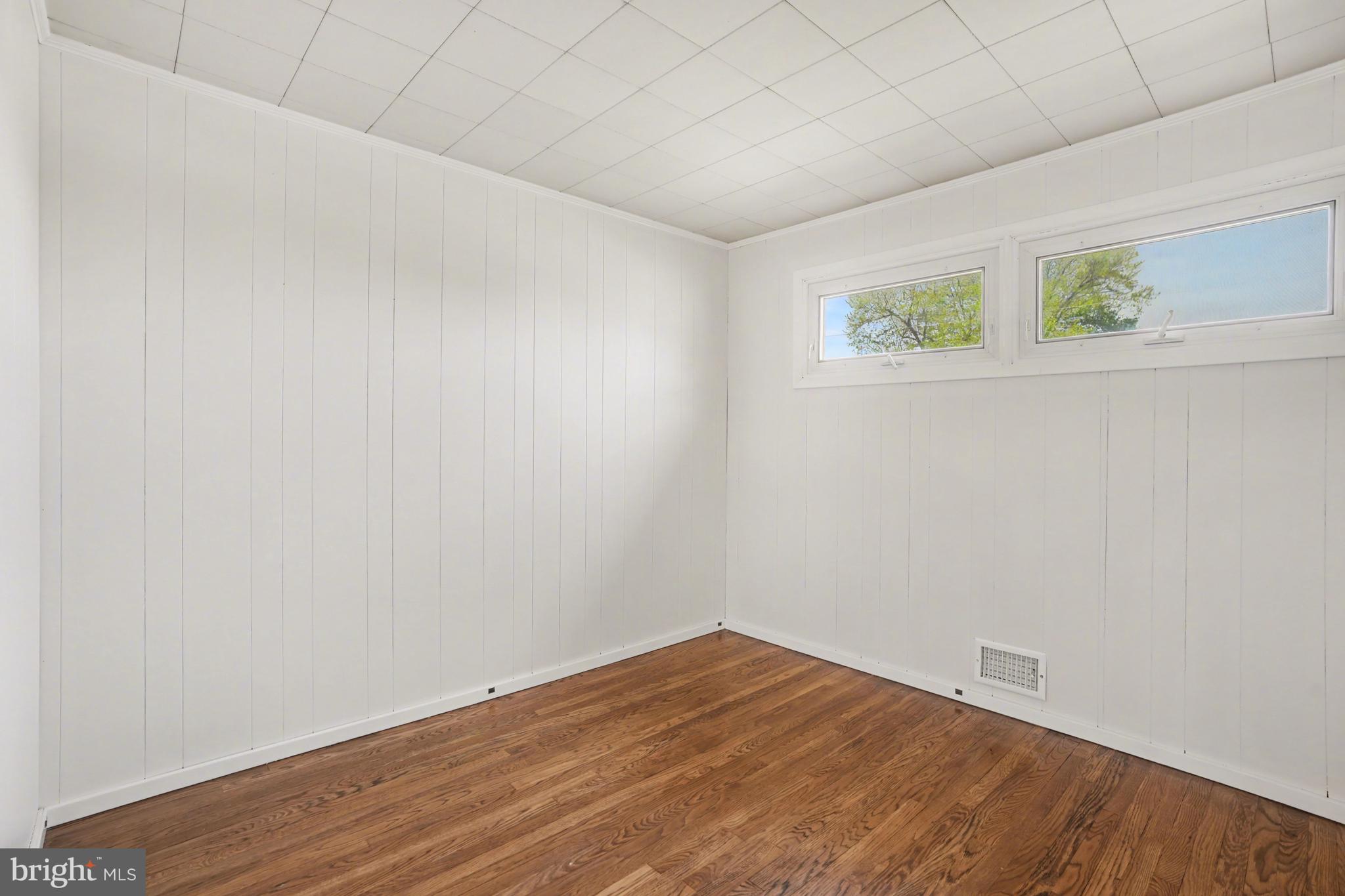 ROSSMOYNE MANOR - Residential