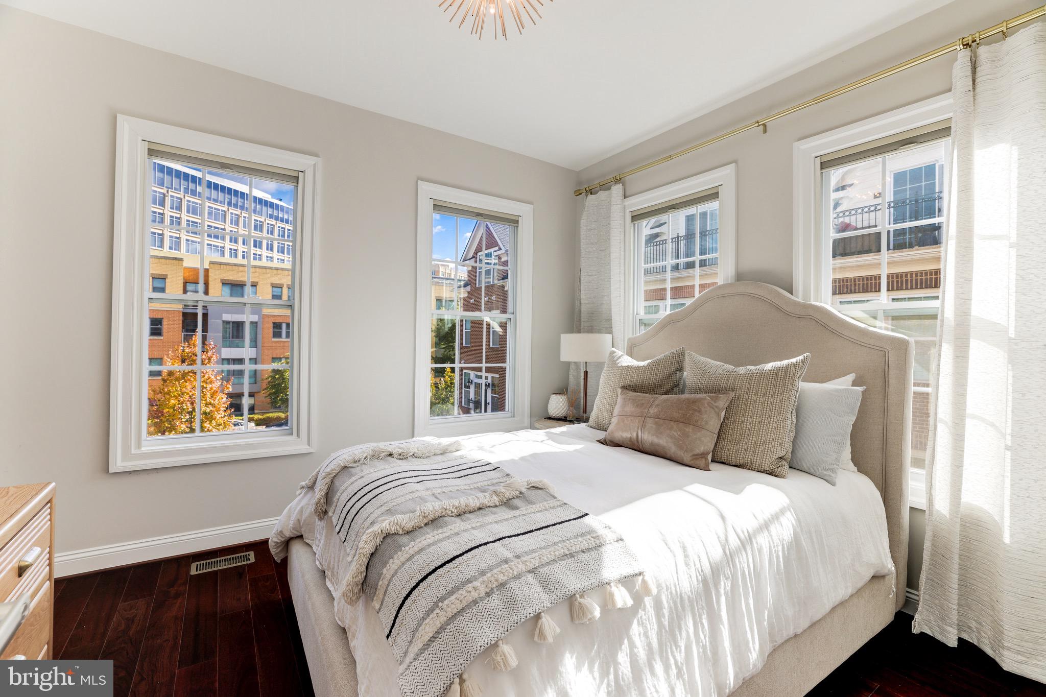 BALLSTON - Residential