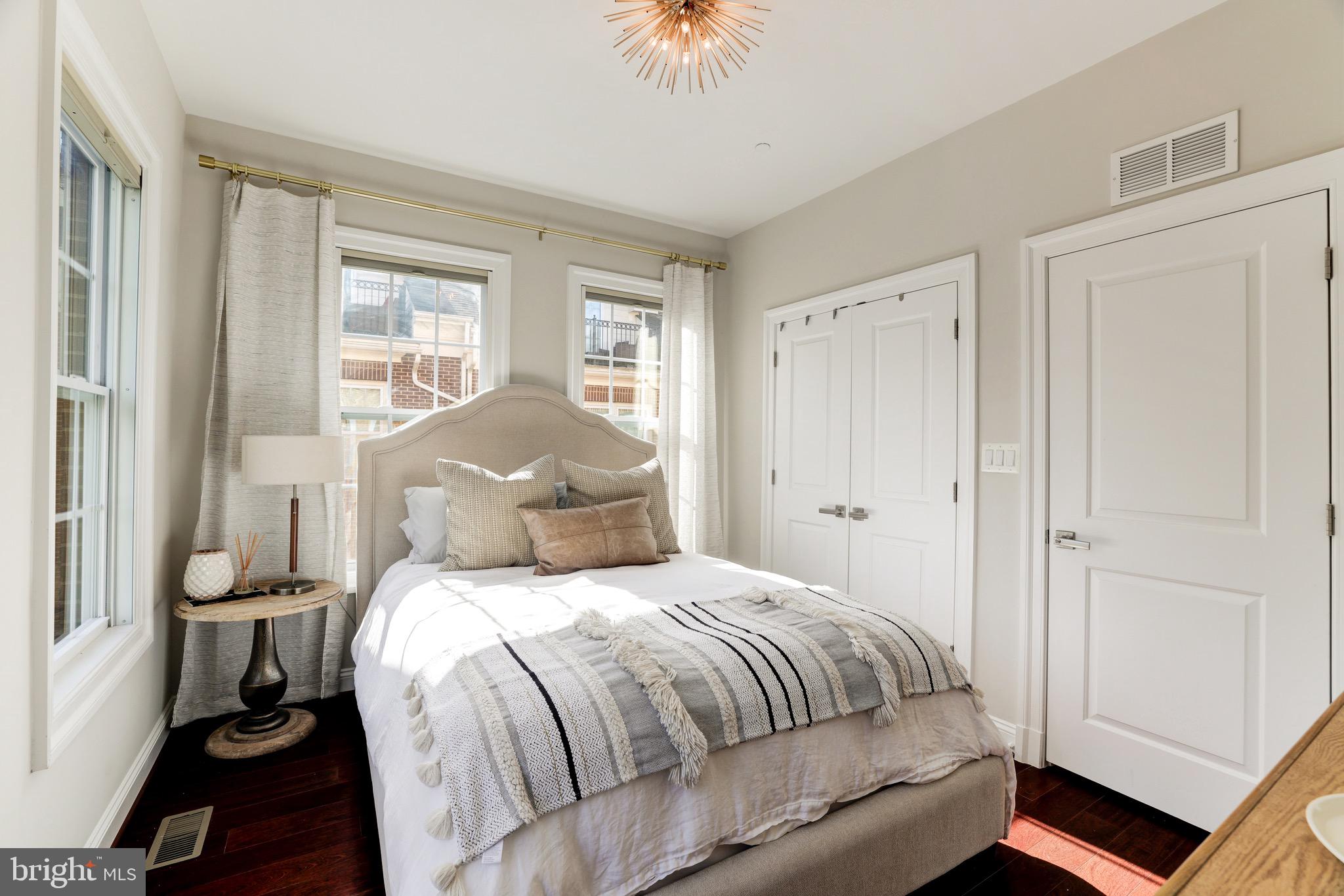 BALLSTON - Residential