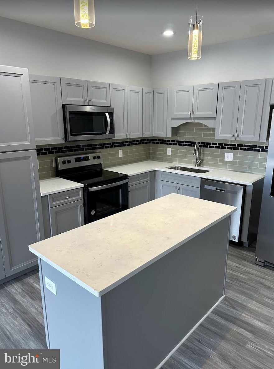 This charming apartment offers everything you need for a comfortable and modern living experience right in the vibrant center of Manassas City. With a spacious layout, it features two cozy bedrooms and a well-appointed bathroom, perfect for singles, couples, or small families. Situated in the heart of Manassas, you'll have easy access to local shops, restaurants, parks, and public transportation. Enjoy a community atmosphere with a short commute to everything you need. The apartment is thoughtfully designed with modern amenities, ensuring you have everything at your fingertips. From fully equipped kitchen appliances to ample closet space, it’s ready to move in. The apartment boasts elegant finishes, including hardwood floors, contemporary fixtures, and bright, airy rooms that create a welcoming atmosphere. The spacious living room opens up to a delightful kitchen, ideal for entertaining guests or simply relaxing at home. This home is clean, well-maintained, and meticulously cared for, meaning you won’t have to worry about any upgrades or repairs before moving in. Don't miss your chance to see this amazing apartment before it’s gone! Whether you’re a first-time renter or looking for a convenient, upgraded space to call home, this apartment has it all. Schedule a tour today and experience the perfect blend of comfort and convenience in Manassas City!