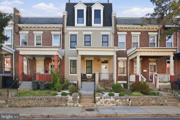 3222 WARDER ST NW APT 5, WASHINGTON, DC 20010 - Image 40e54c2cf86ad6aa012d0d2993aa9e70/3065974336