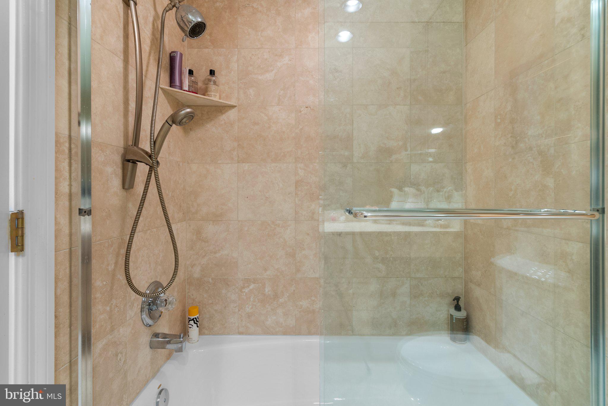 EDGEMOOR - Residential