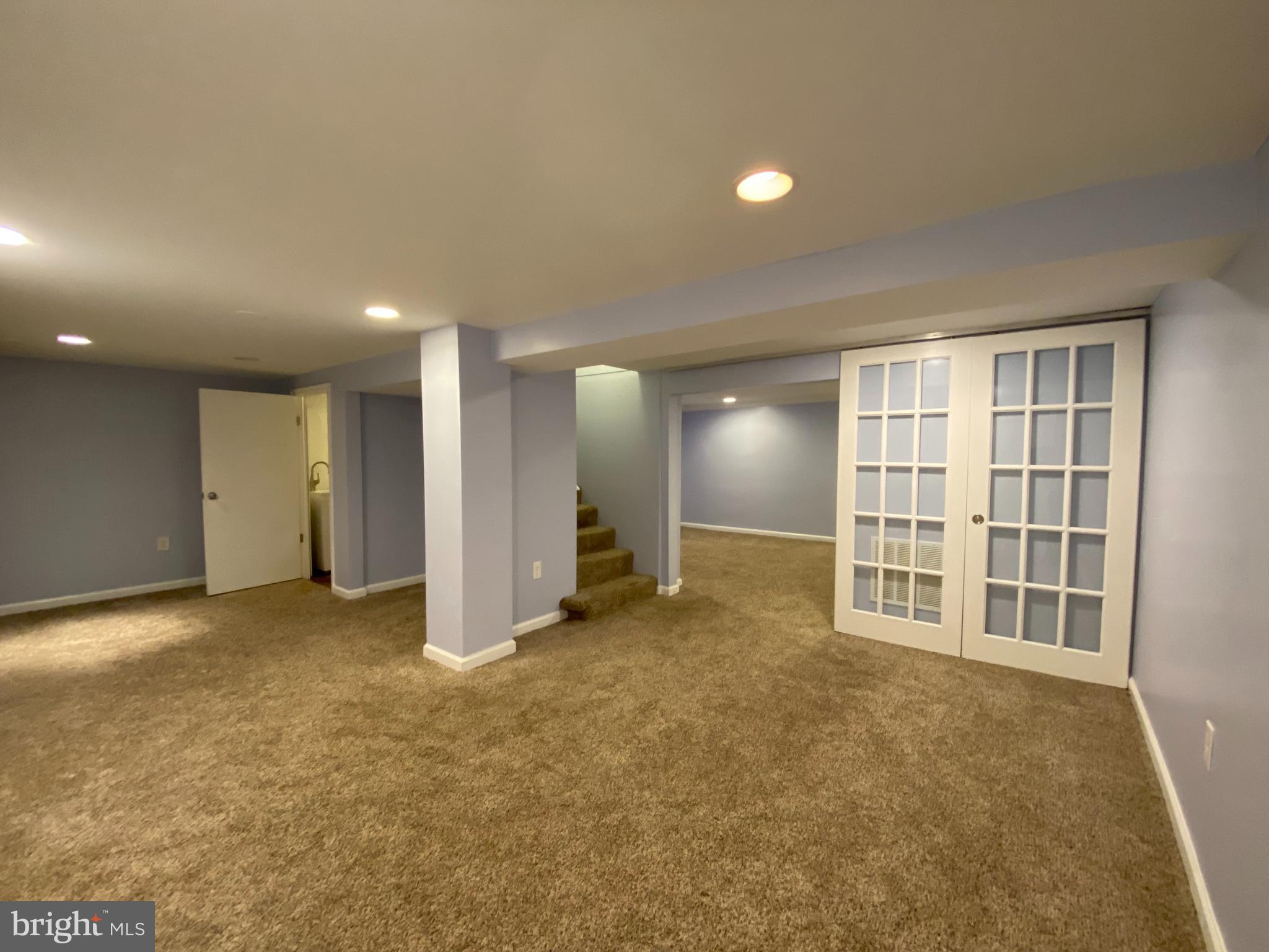 WAVERLY HILLS - Residential Lease