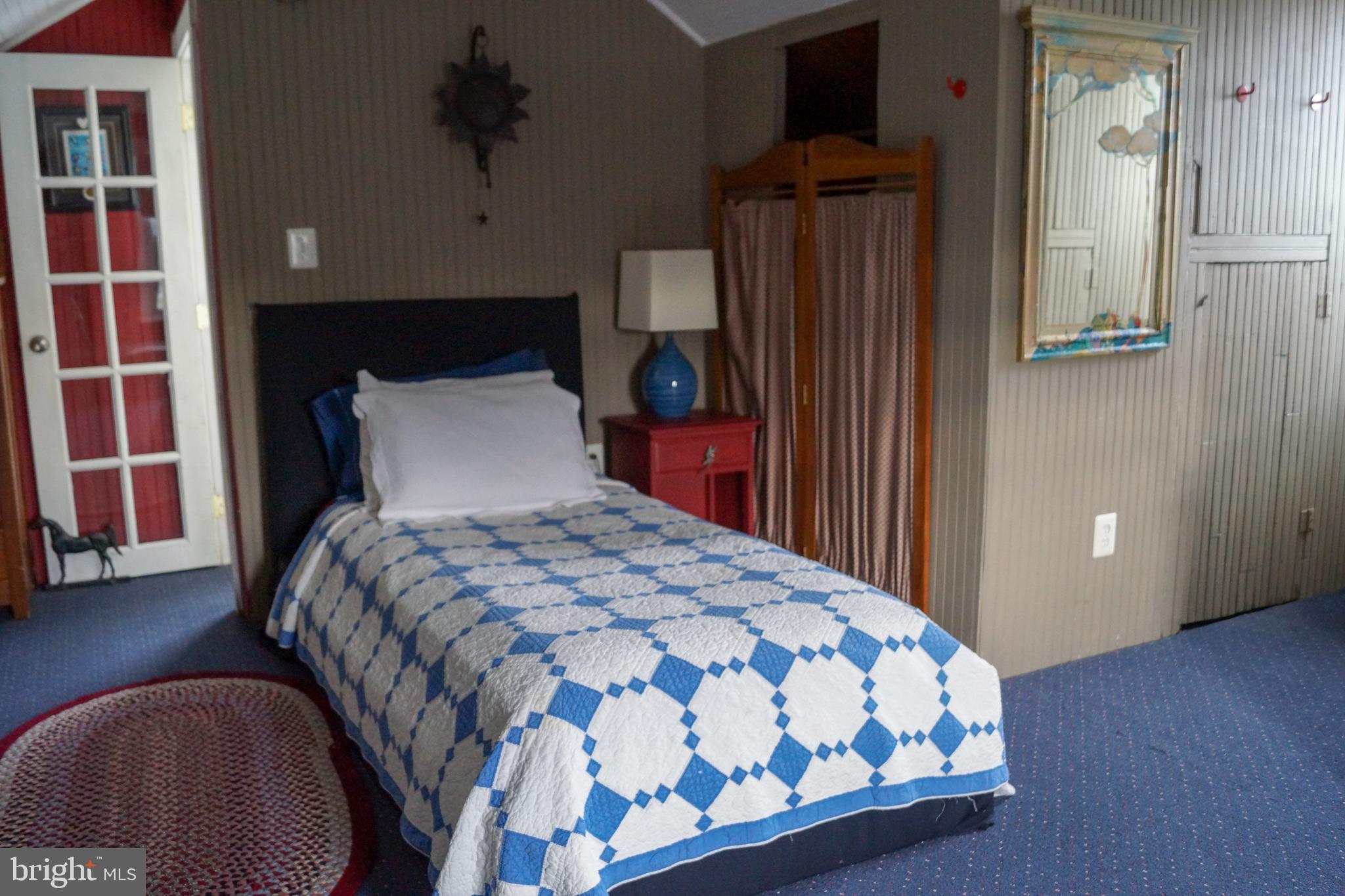 EASTPORT - Residential Lease