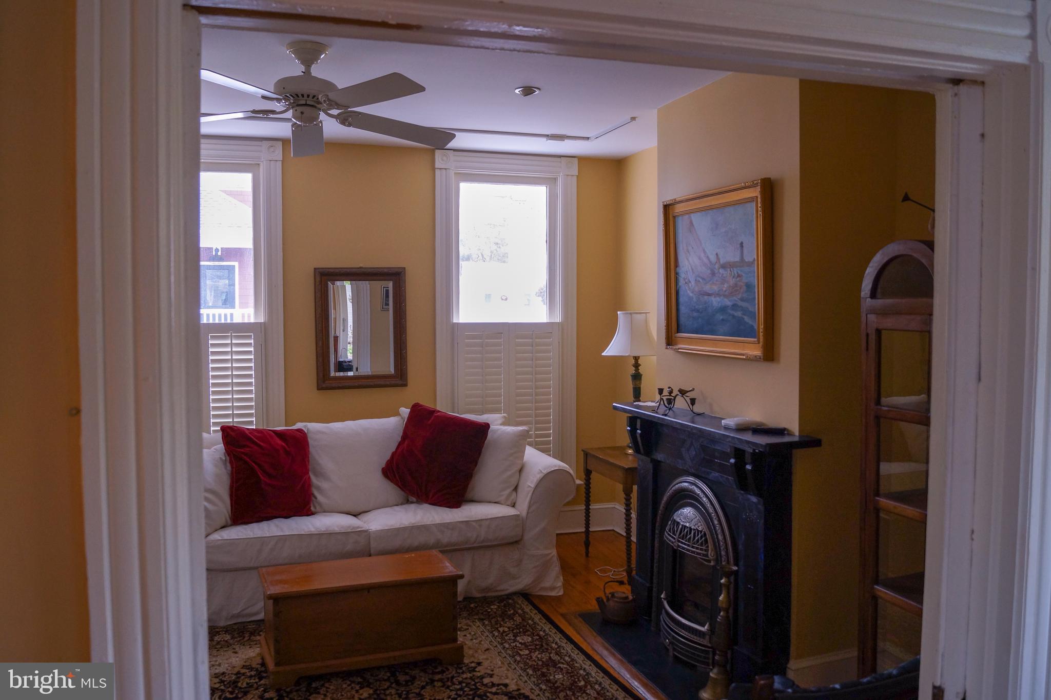 EASTPORT - Residential Lease