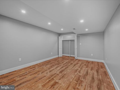 listing image 75