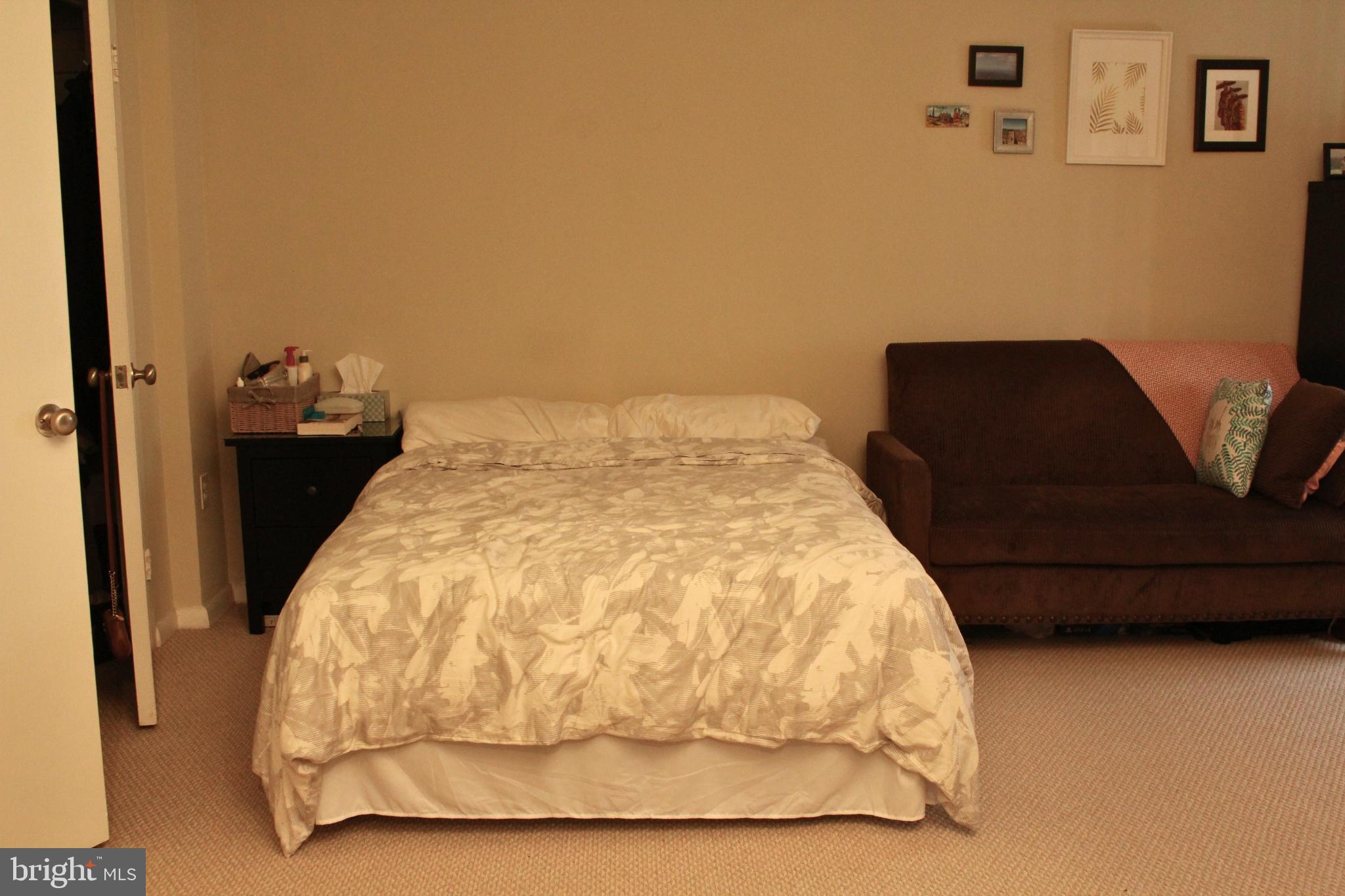 RITTENHOUSE SQUARE - Residential Lease