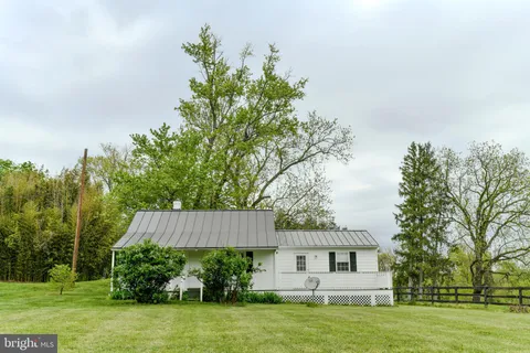 21000 Trappe Road, Upperville, VA MLS: VALO2086274