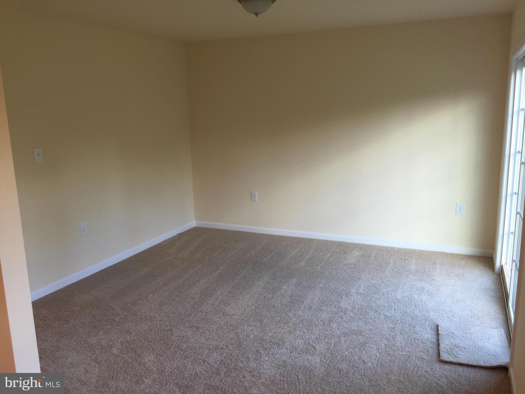 THE TOWNES AT OAKHURST - Residential