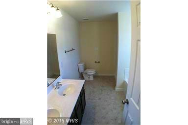 THE TOWNES AT OAKHURST - Residential