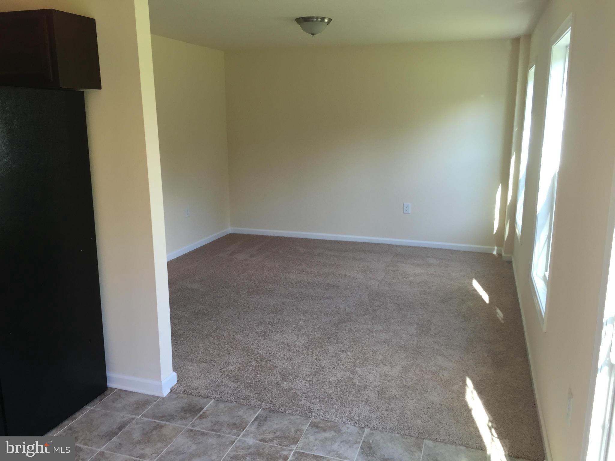 THE TOWNES AT OAKHURST - Residential