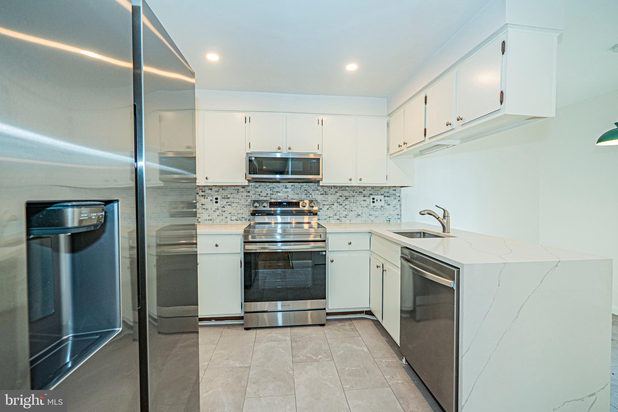 STEDWICK TOWNHOUSES - Residential