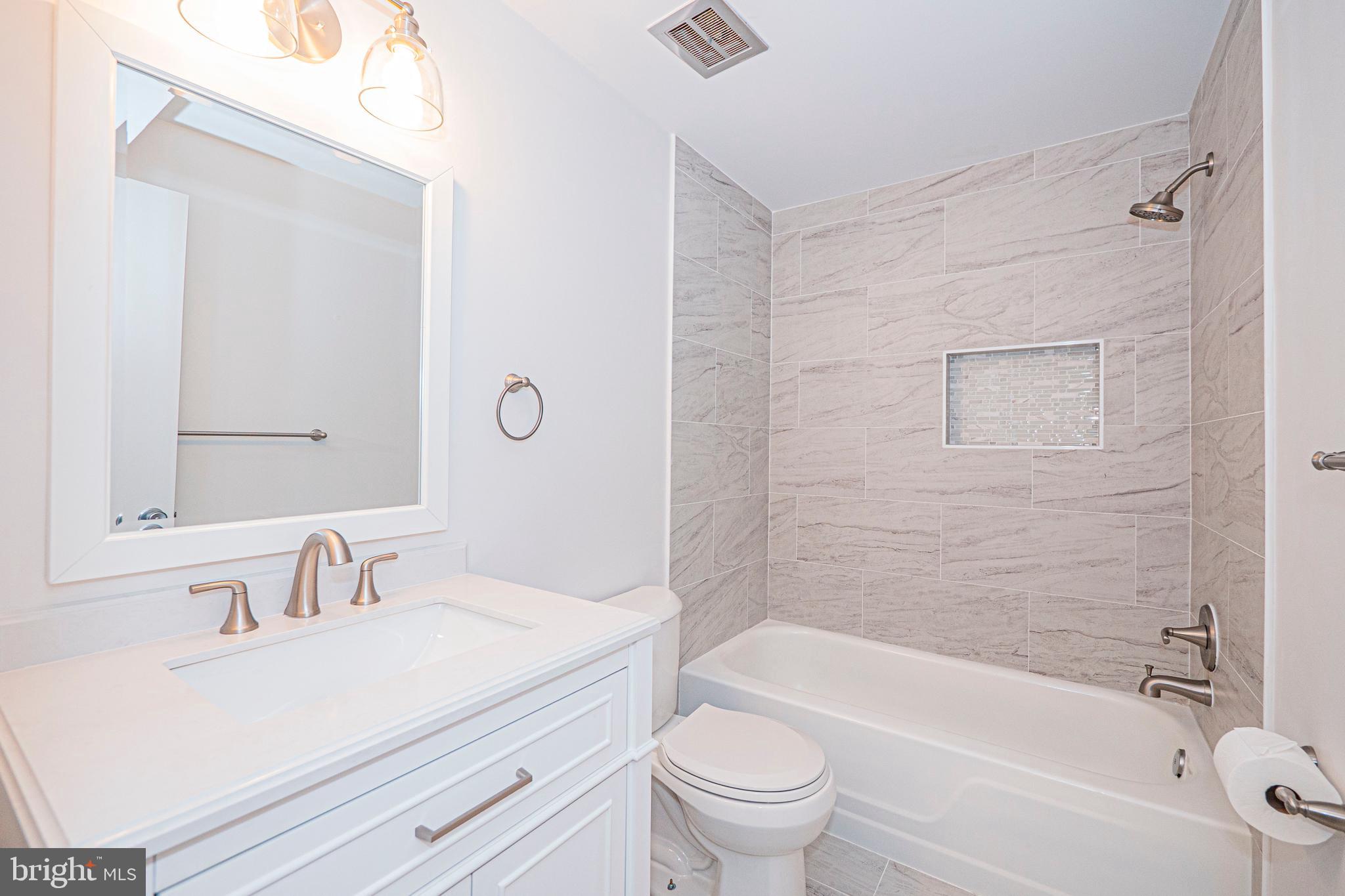 STEDWICK TOWNHOUSES - Residential