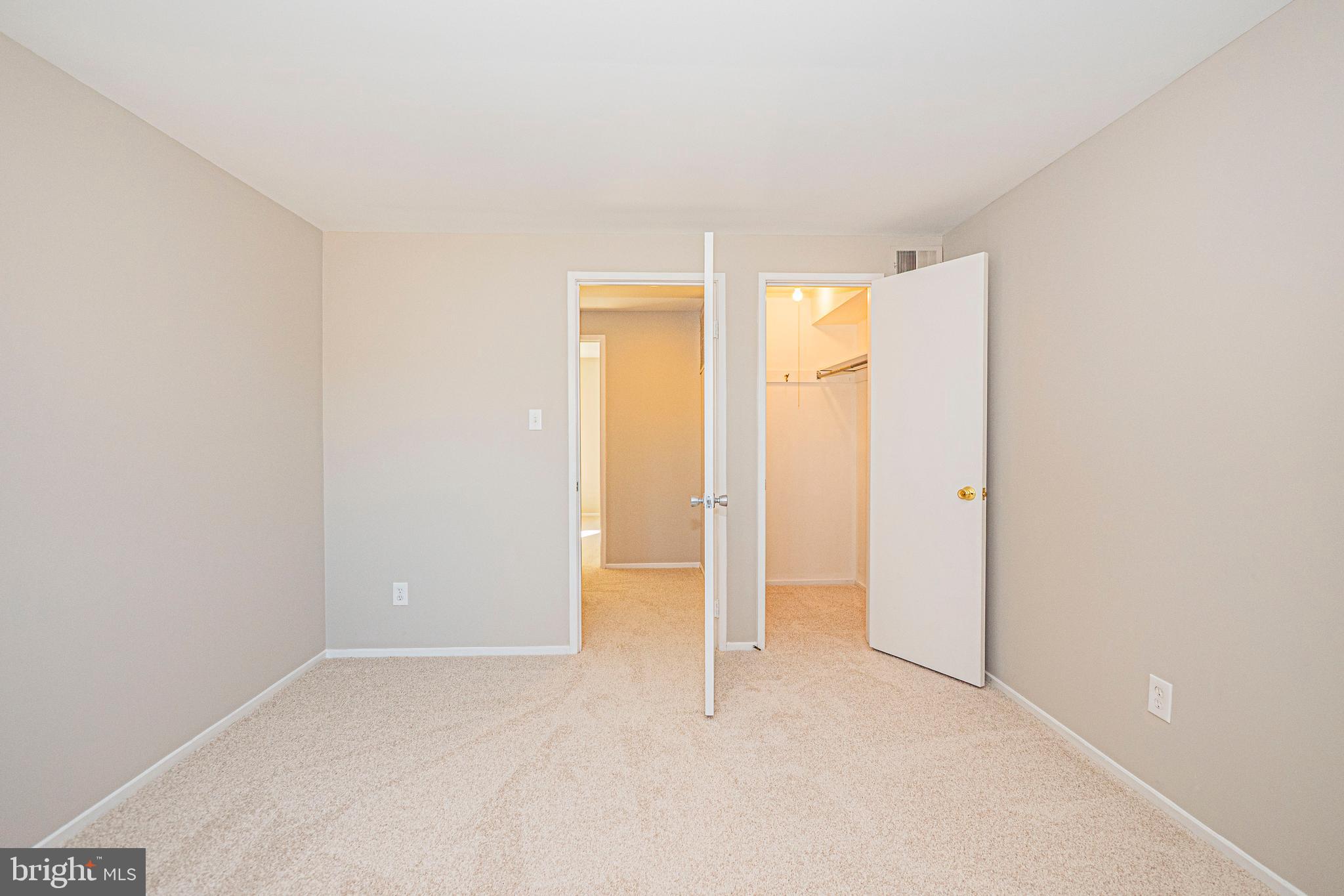 STEDWICK TOWNHOUSES - Residential