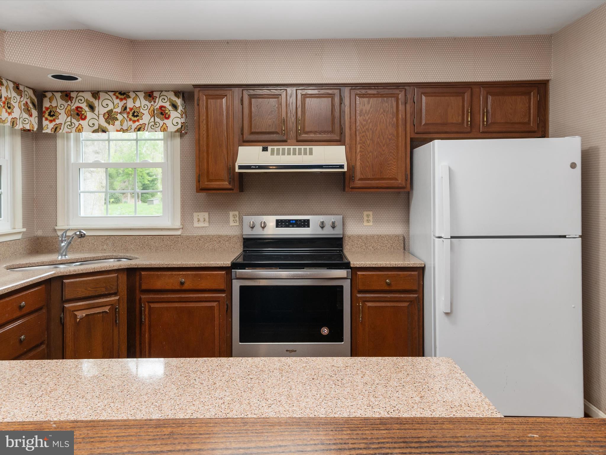 HUNT MEADOW - Residential