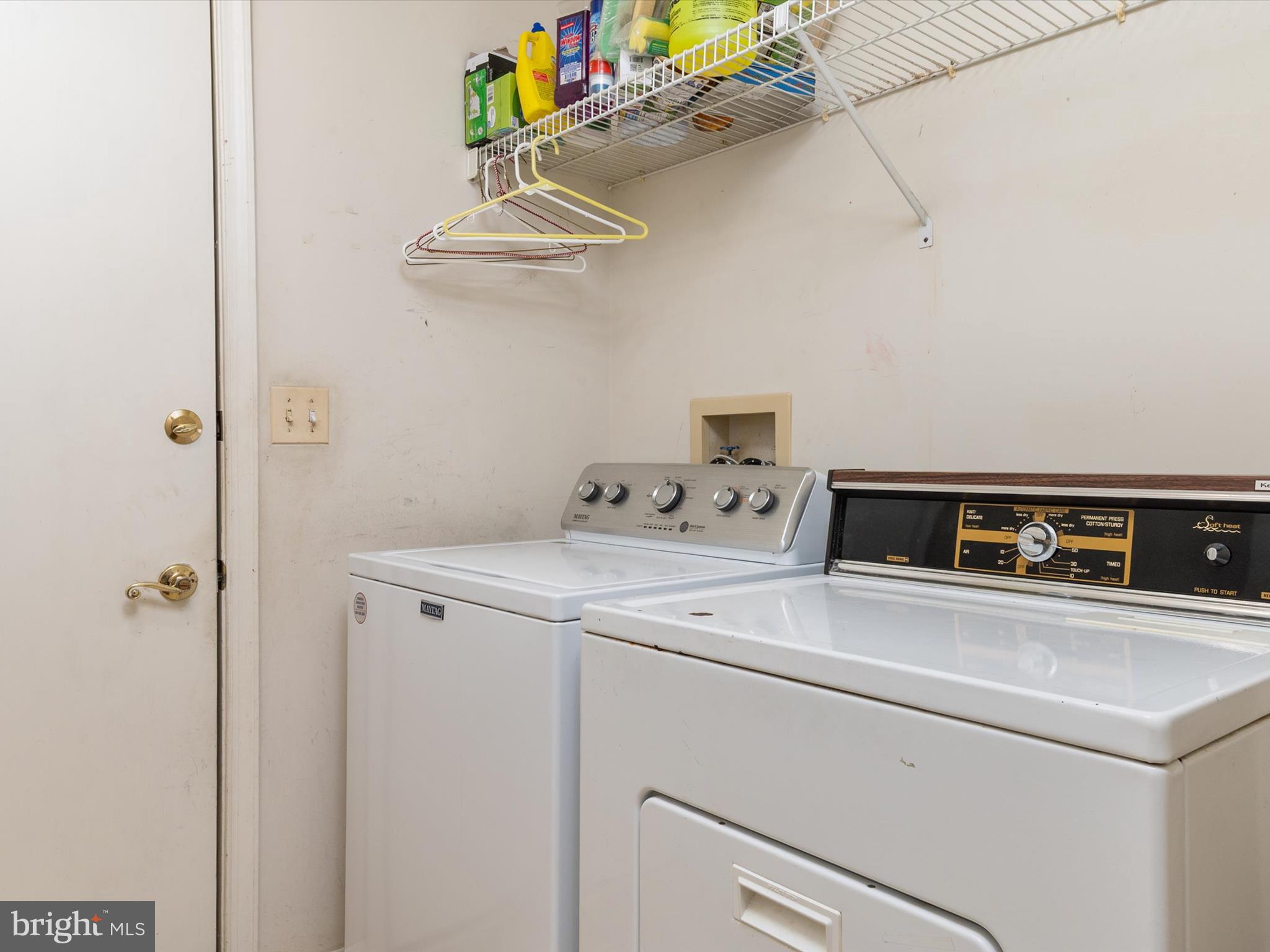 HUNT MEADOW - Residential