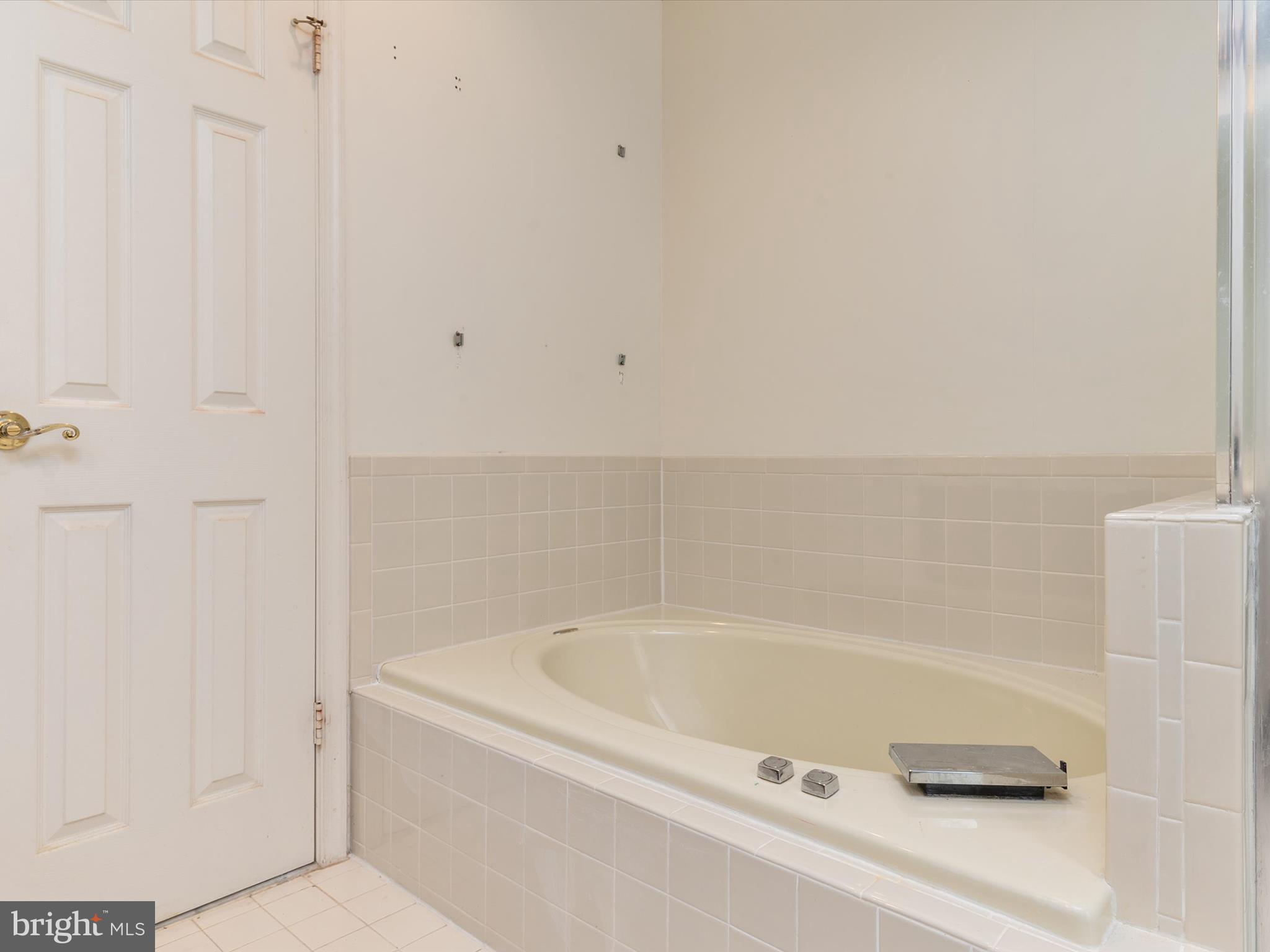 HUNT MEADOW - Residential