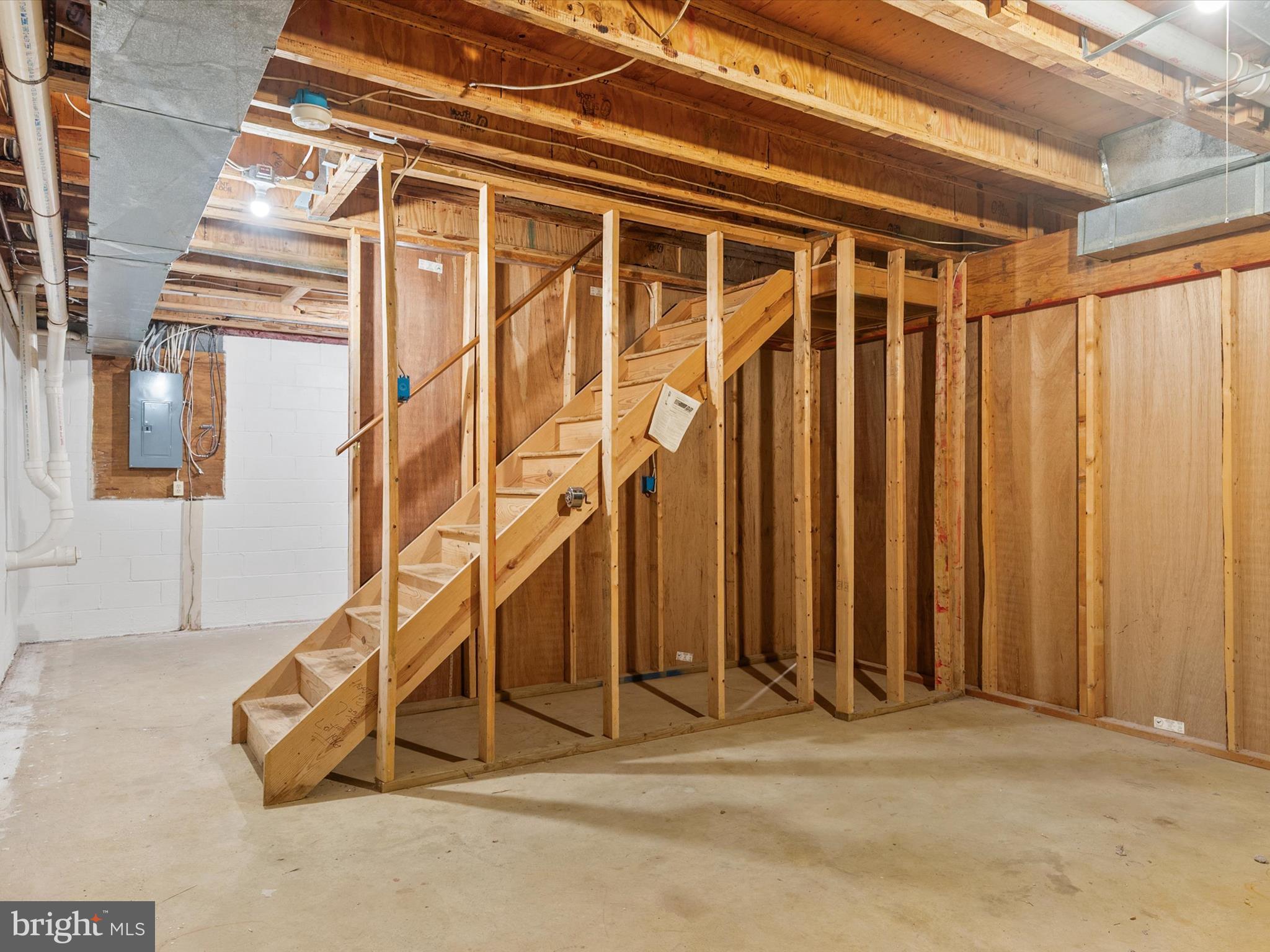 HUNT MEADOW - Residential