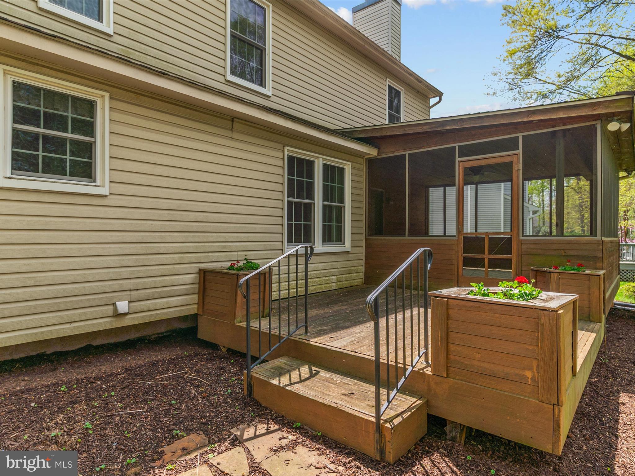 HUNT MEADOW - Residential