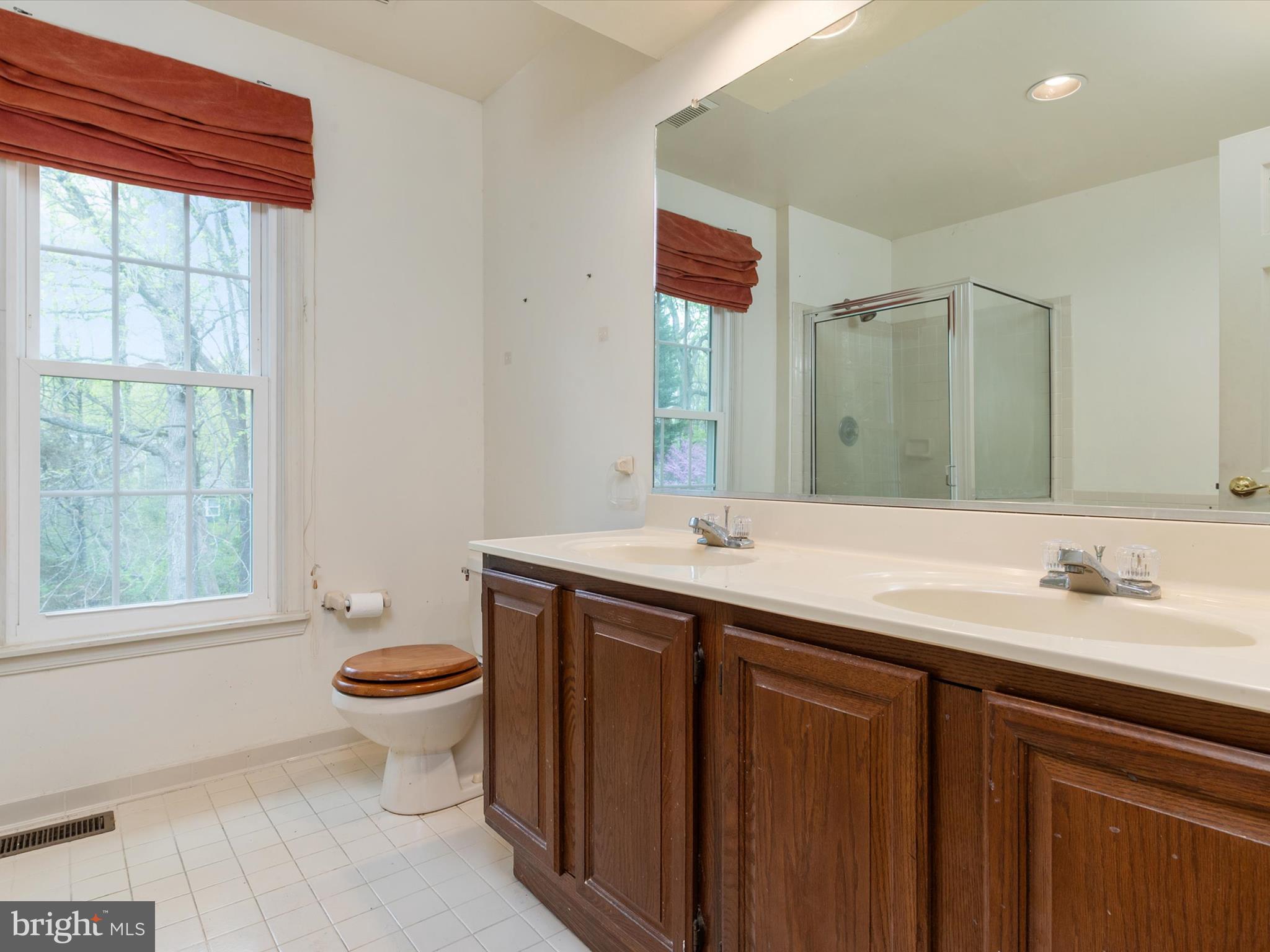 HUNT MEADOW - Residential