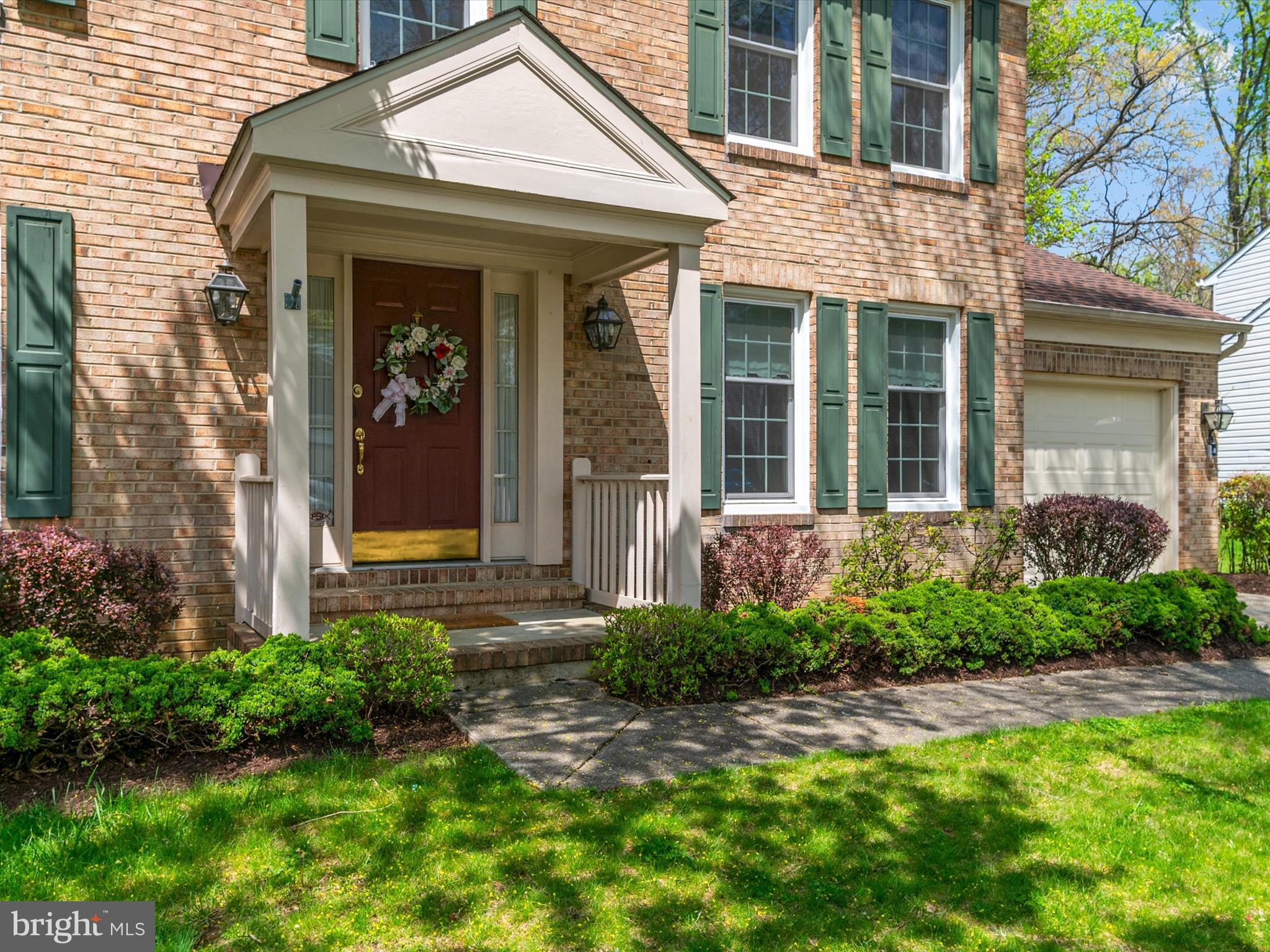 HUNT MEADOW - Residential