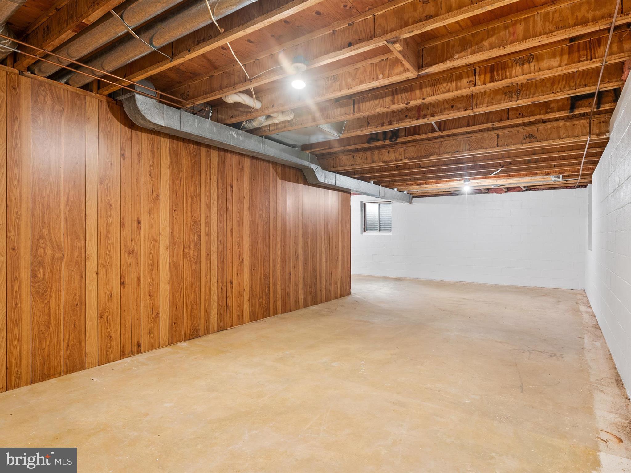 HUNT MEADOW - Residential