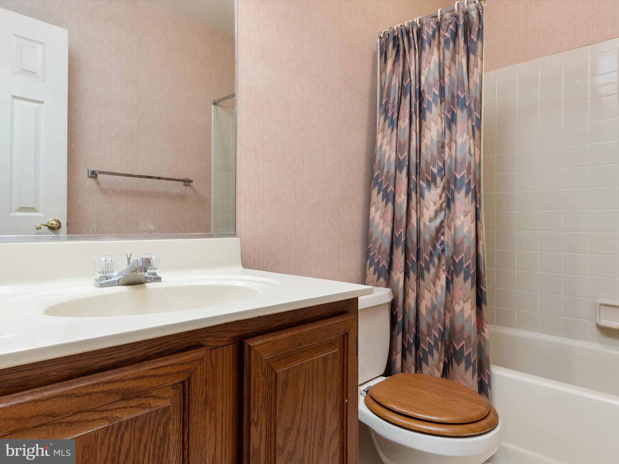 HUNT MEADOW - Residential