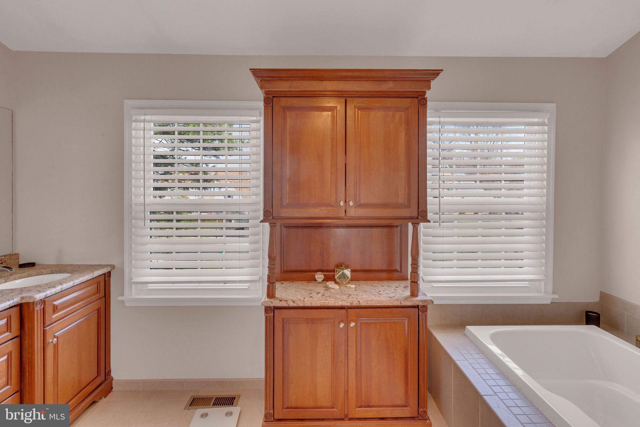 MALLARD POND - Residential