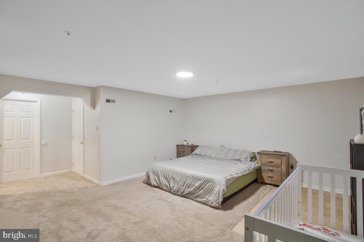 CHESAPEAKE LIGHTHOUSE - Residential