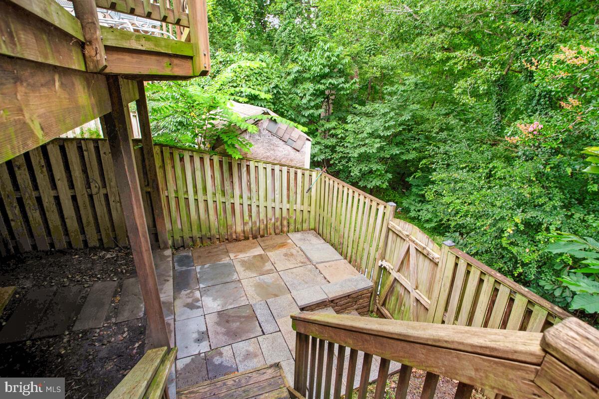 CHESAPEAKE LIGHTHOUSE - Residential