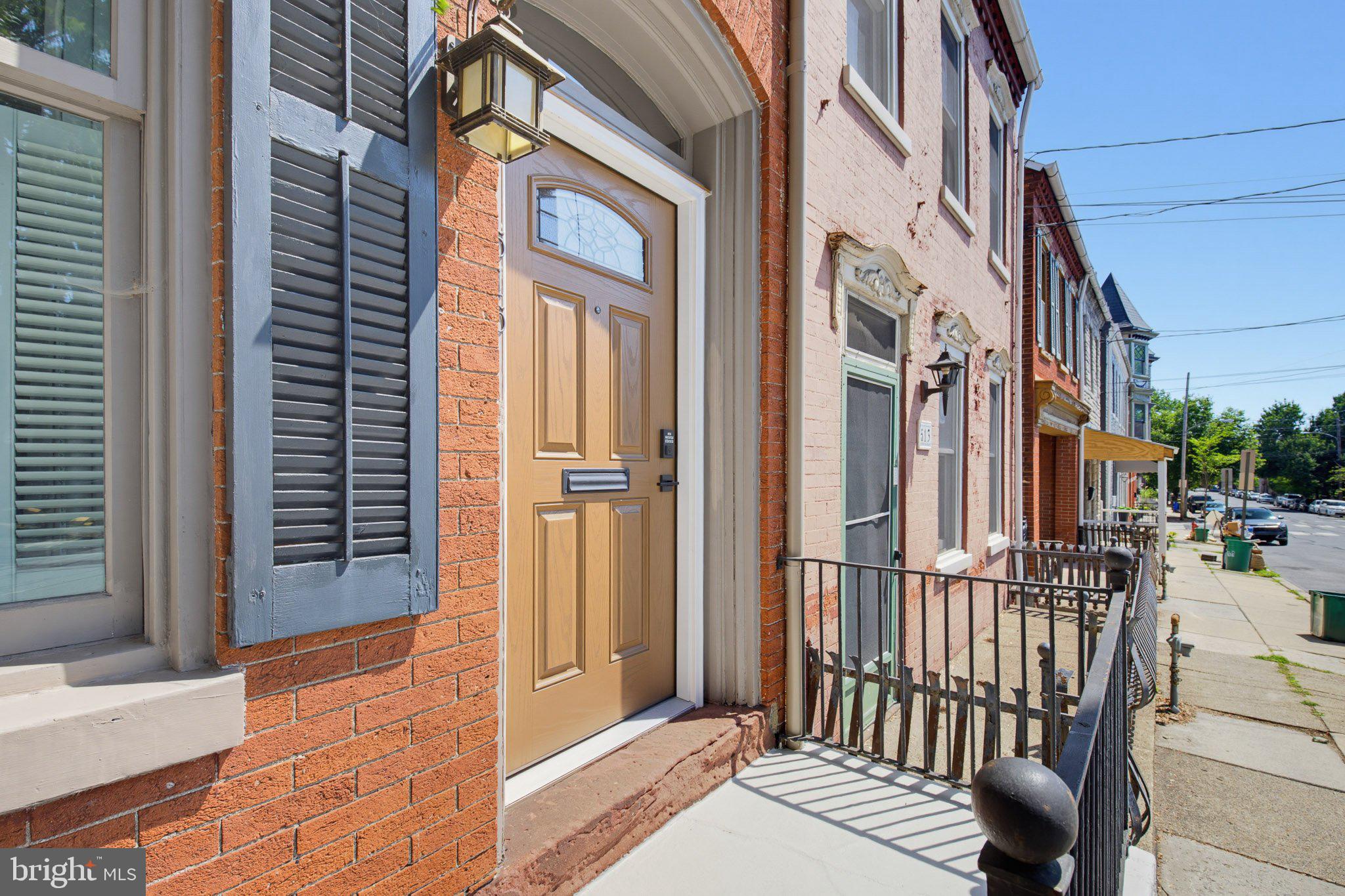 515 W ORANGE STREET