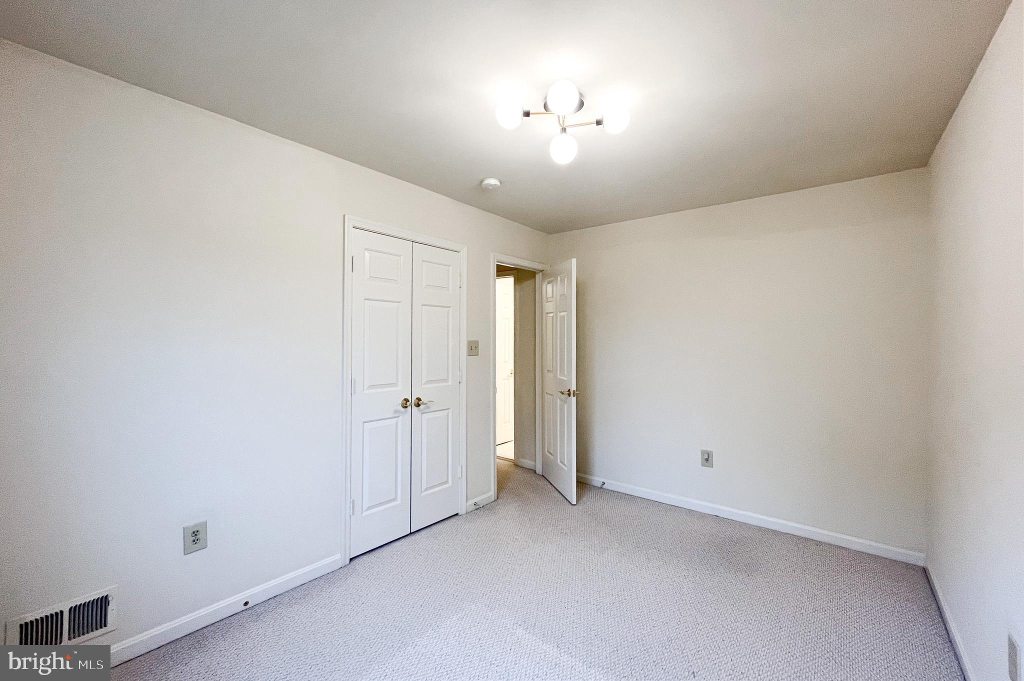 HAHN PROPERTY - Residential Lease