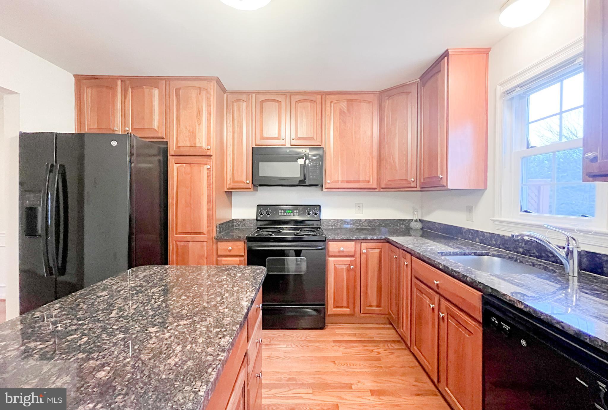 HAHN PROPERTY - Residential Lease