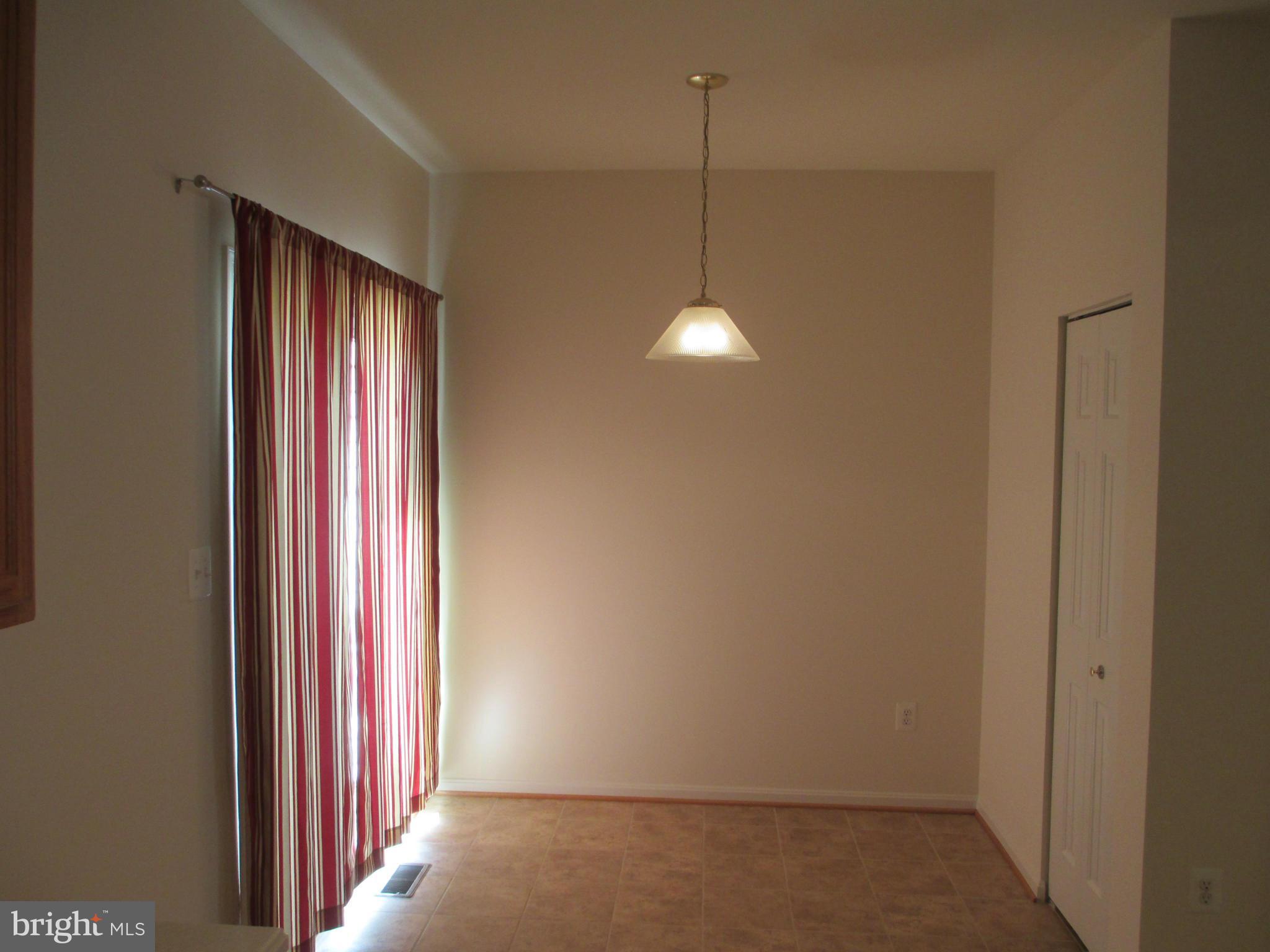 RIVER OAKS - Residential Lease