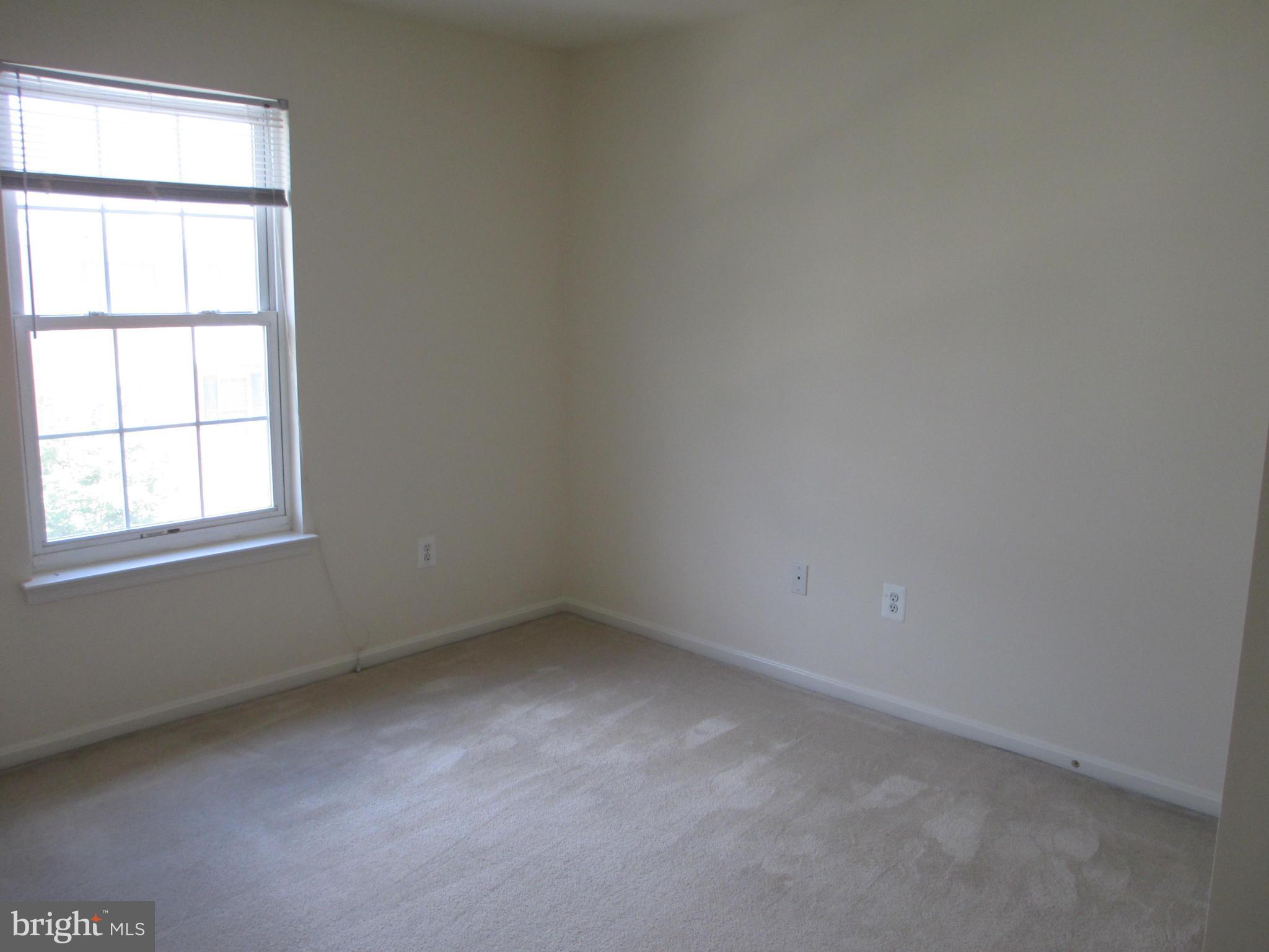 RIVER OAKS - Residential Lease