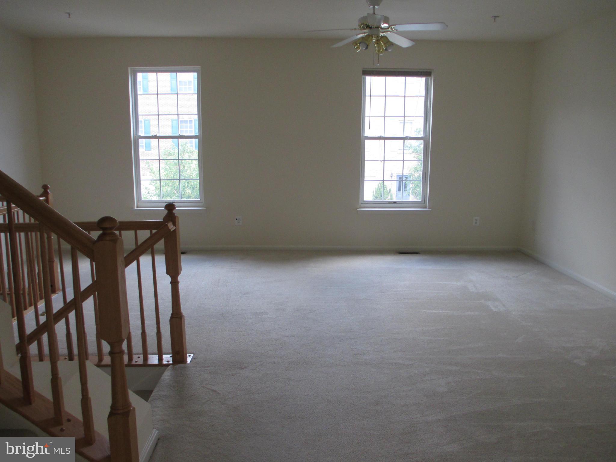 RIVER OAKS - Residential Lease