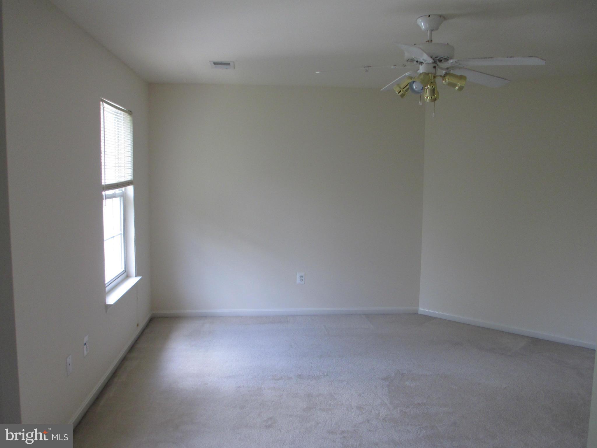 RIVER OAKS - Residential Lease