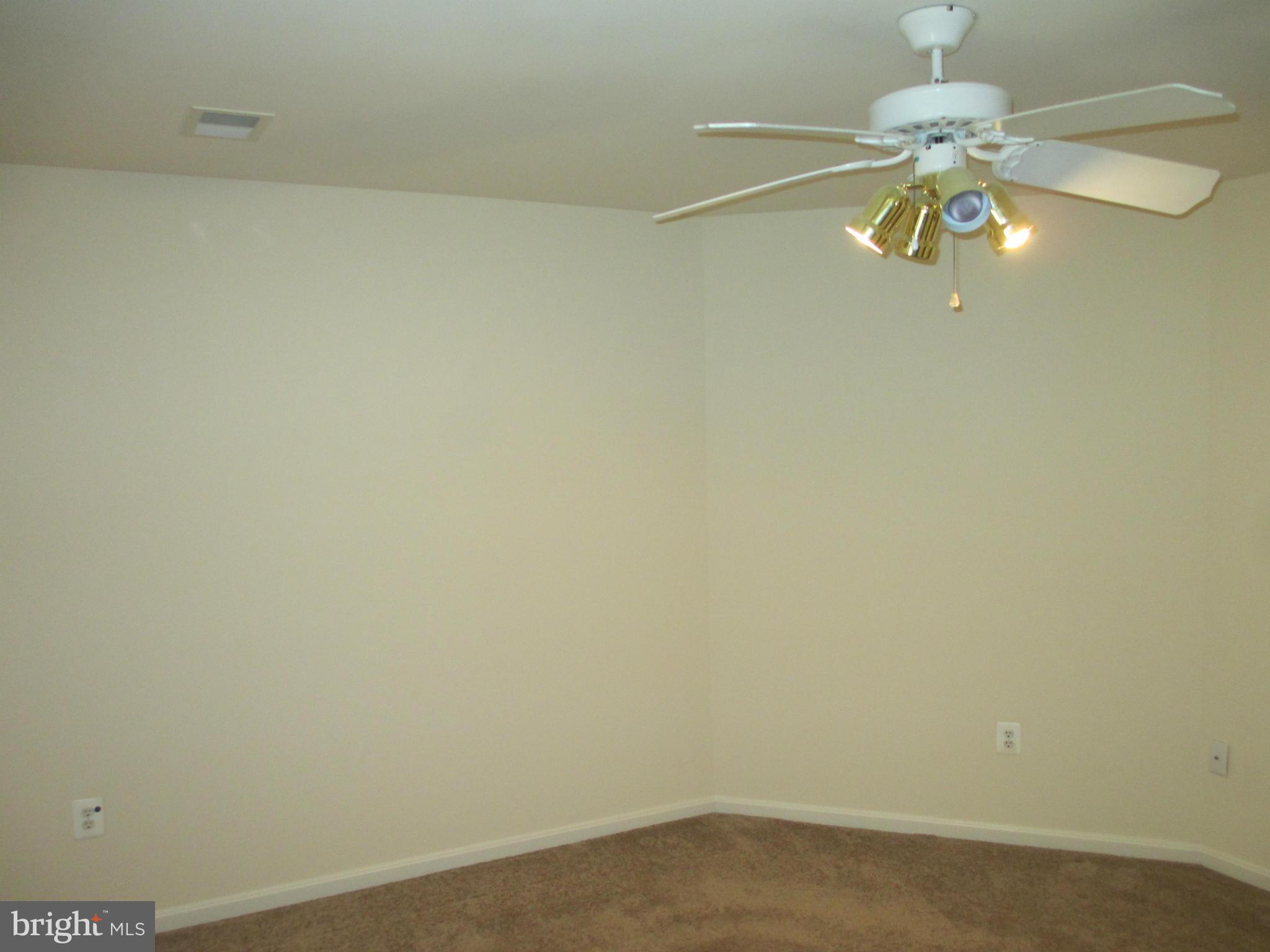 RIVER OAKS - Residential Lease