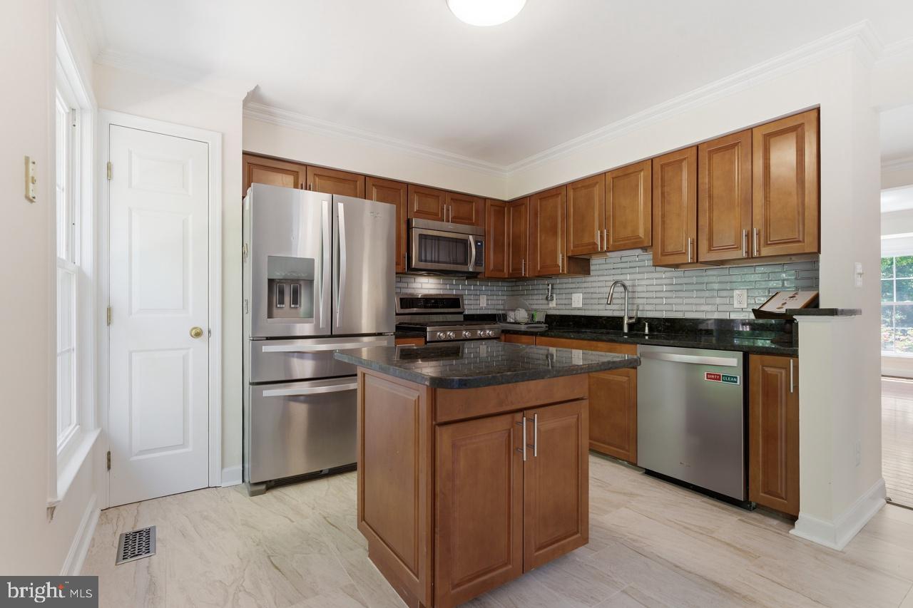 HERITAGE ESTATES - Residential