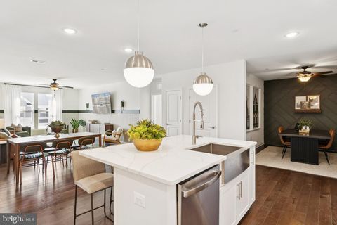 3700 HAVERTILL LANE 1201 WOODBRIDGE VA 22193