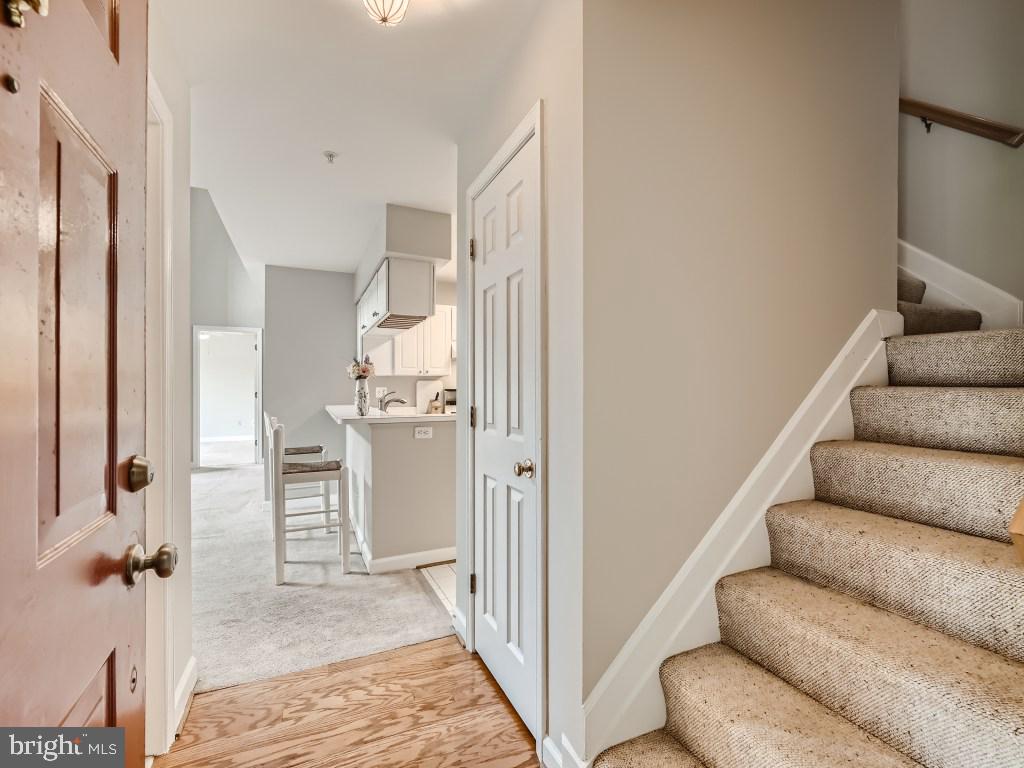 FALLS GABLE - Residential