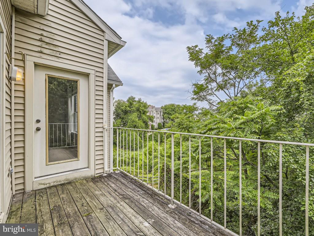 FALLS GABLE - Residential