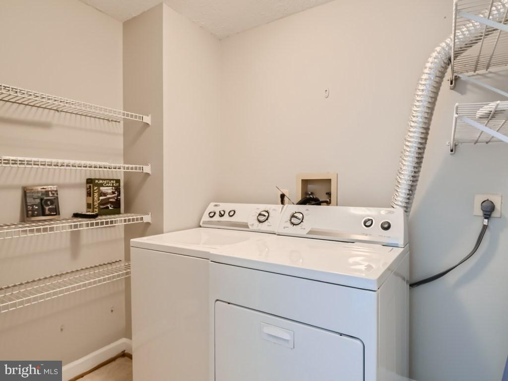 FALLS GABLE - Residential