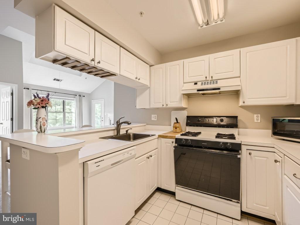 FALLS GABLE - Residential