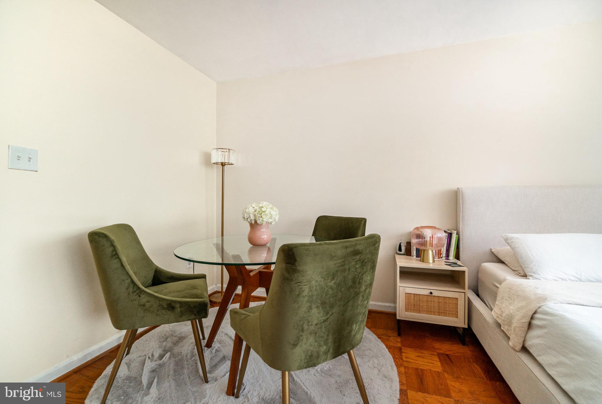 FOGGY BOTTOM - Residential