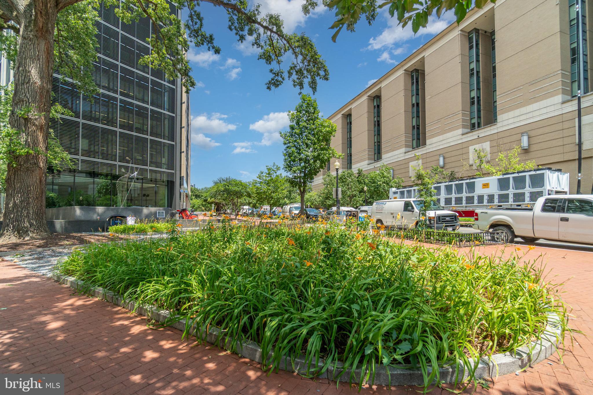 FOGGY BOTTOM - Residential