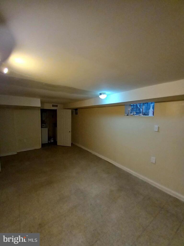 CAPITOL HEIGHTS - Residential Lease