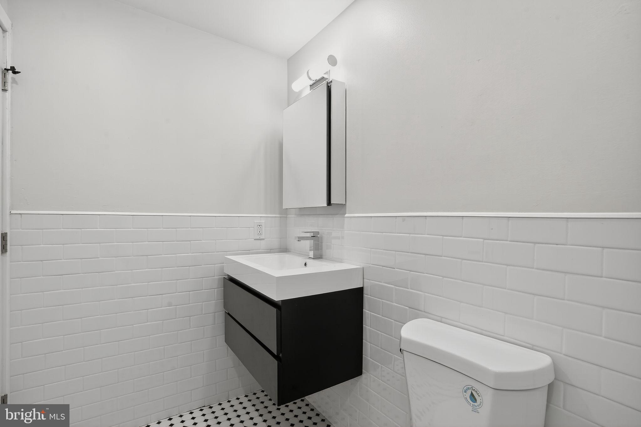 DICKINSON NARROWS - Residential