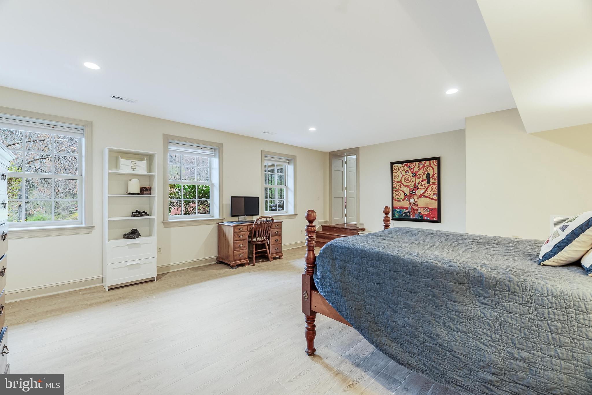 MILL CREEK PARK - Residential