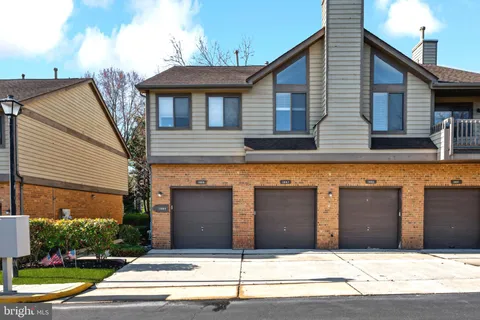 1807 Augusta Circle Unit 1807, Mount Laurel, NJ MLS: NJBL2083410